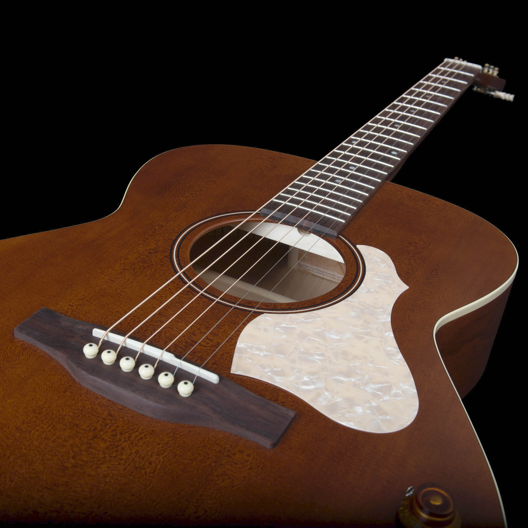 ART & LUTHERIE Legacy Havana Brown Q-Discrete