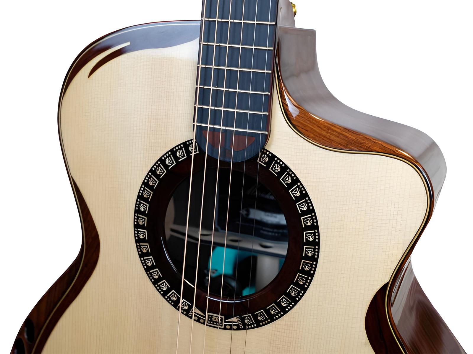MERIDA SADHU-EQ Grand Concert Westerngitarre mit Cutaway